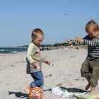 Ballspiel am Strand