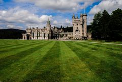 Balmoral Lawn Pattern