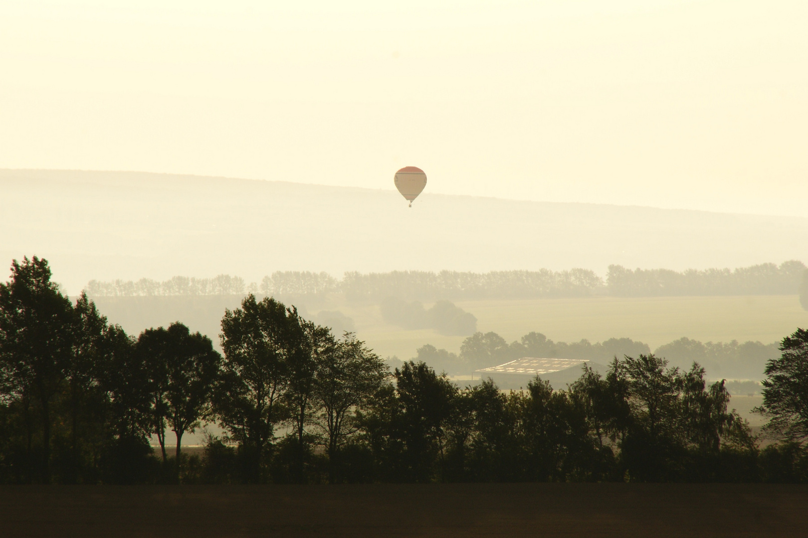 Balon im Sonnenaufgang