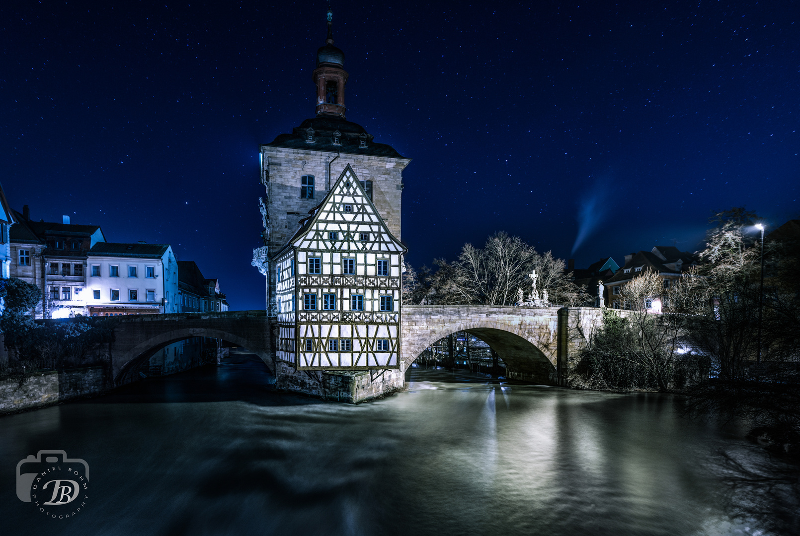 Bamberg altes Rathaus bei Nacht