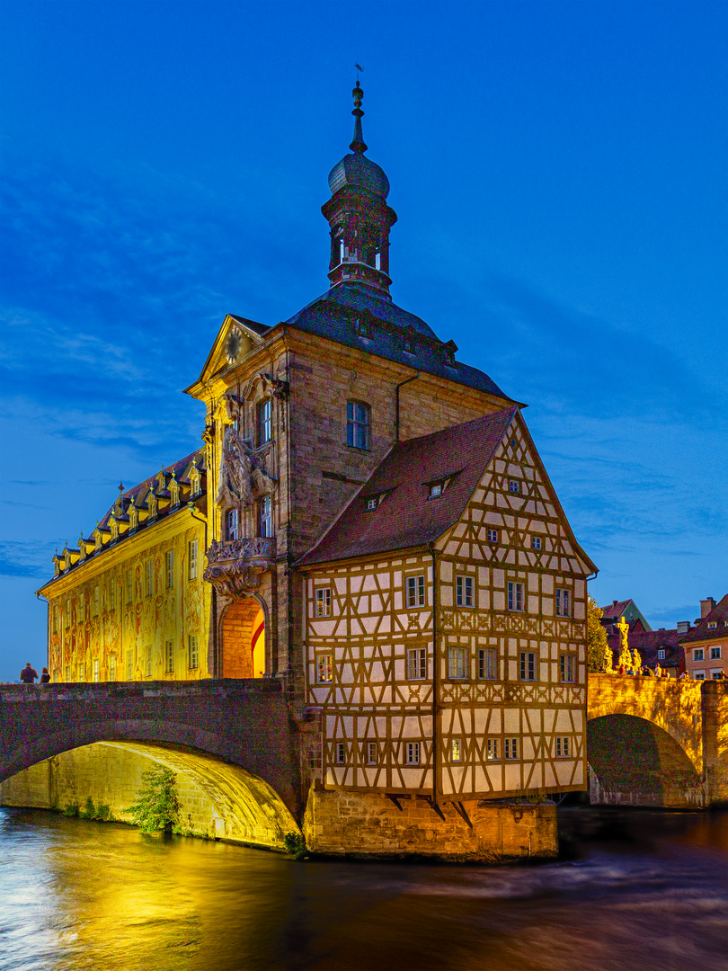 Bamberg. Altes Rathaus. Blaue Stunde.