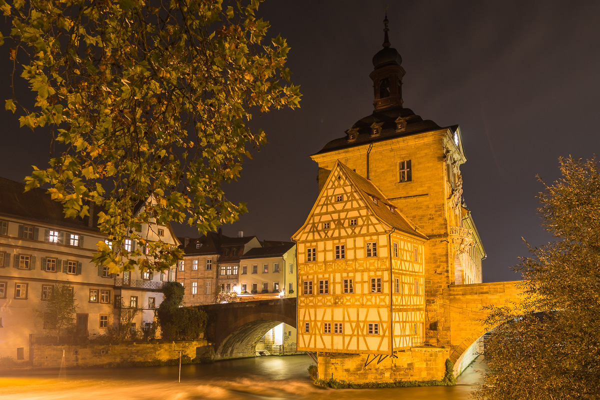 Bamberger Rathaus bei Nacht