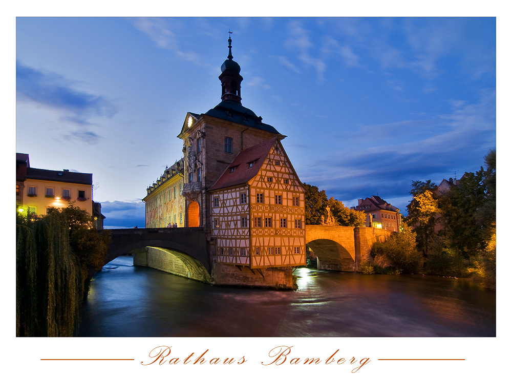 Bamberger Rathaus in der blauen Stunde