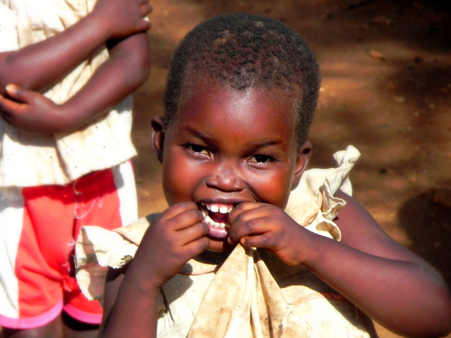 Bambina a Malindi, Kenya