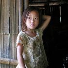 Bambina in Laos