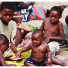 Bambini di un villaggio vicino a Malindi (Kenia)