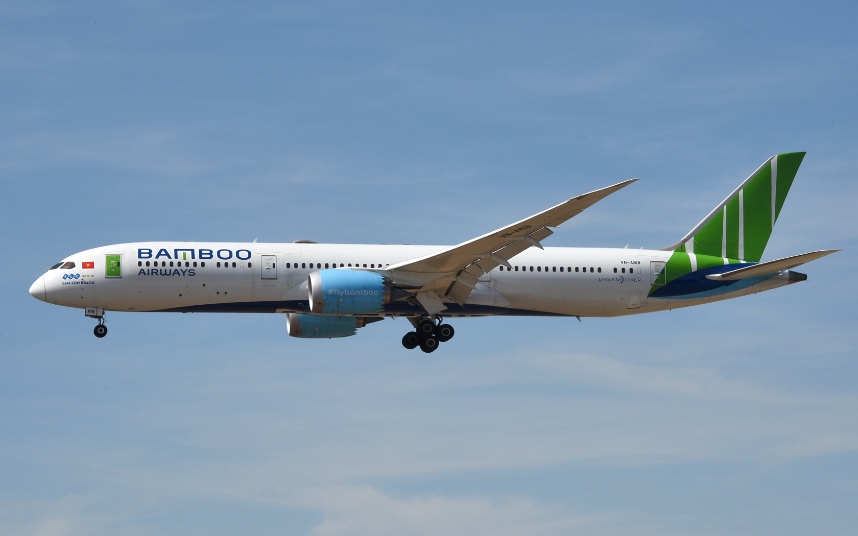 Bamboo Airways Boeing 787-9 Dreamliner VN-A818 