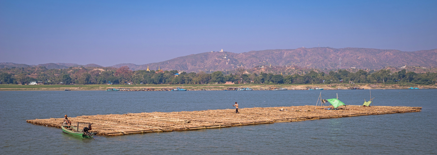 Bambustransport auf dem Irrawaddy