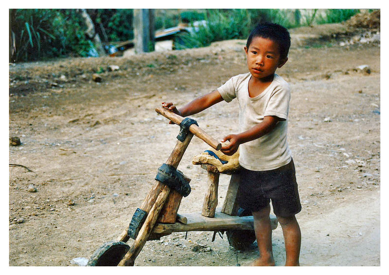 Banaue "Kids and bikes"