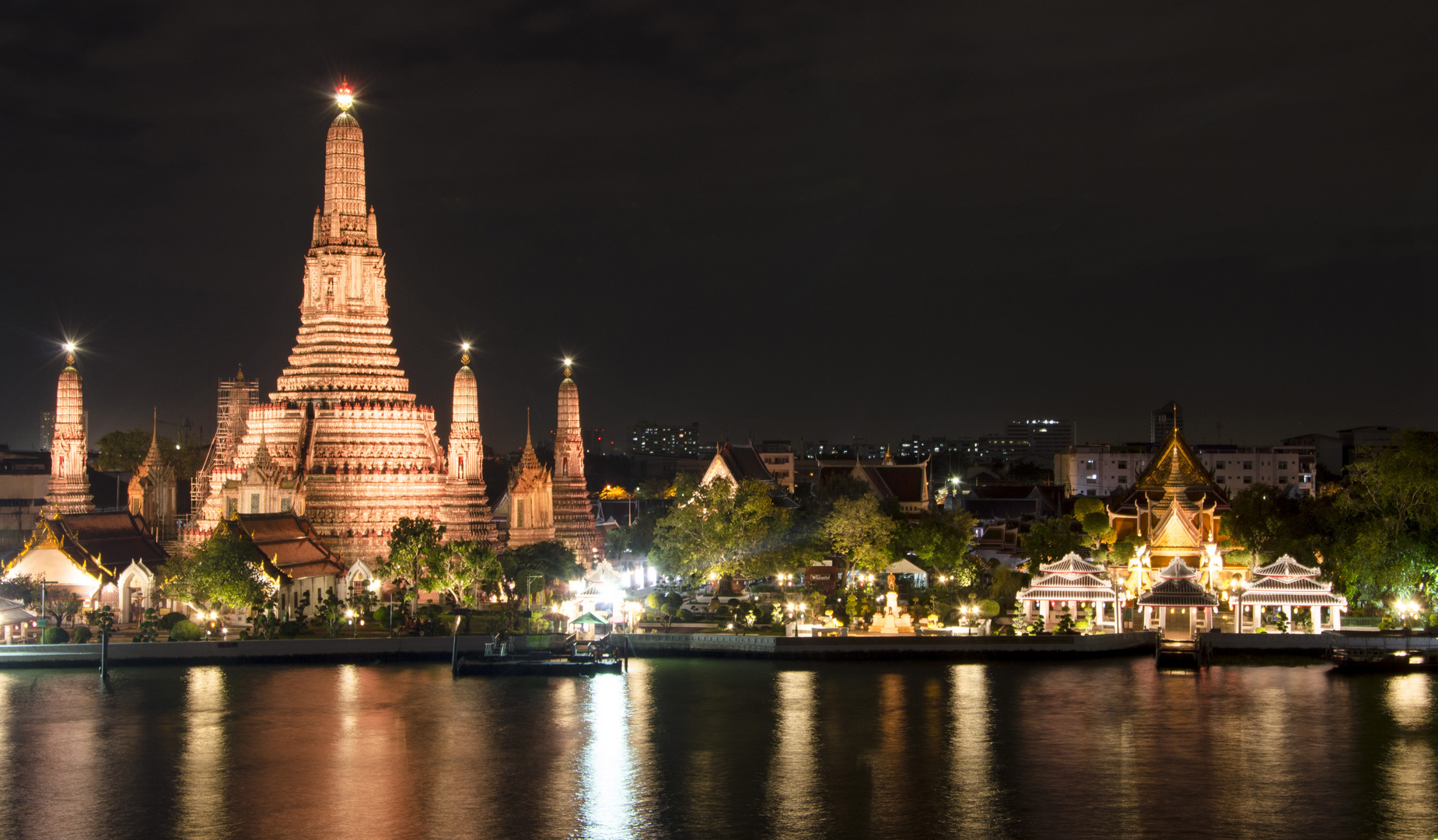 Bangkok by night