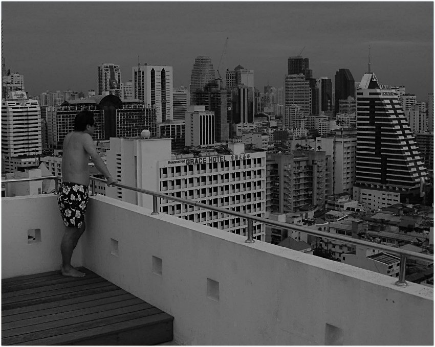 Bangkok Skyline vom Pool