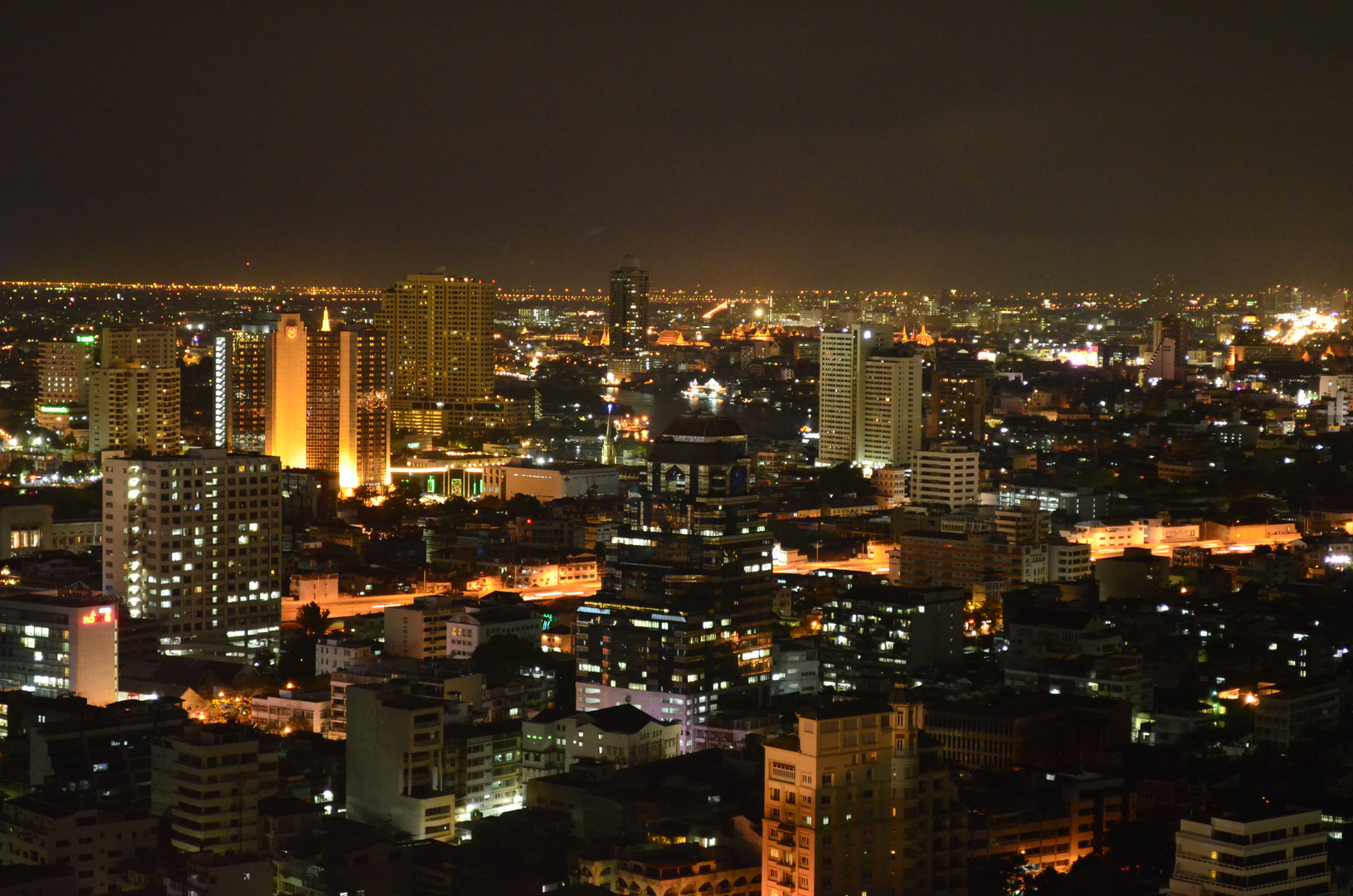 Bangkok vom -The Adress Sathorn- aus gesehen