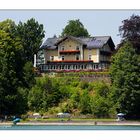 Bank-Haus mit Seeblick