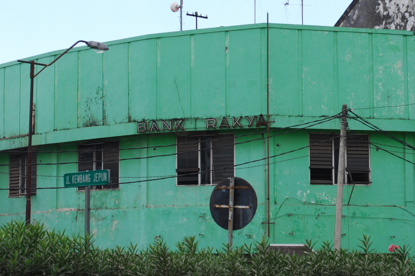 bank in surabaya