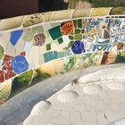 Bank von Antoni Gaudi im Park Güell