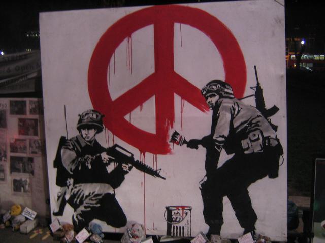 banksy - PEACE