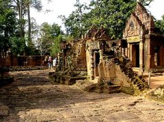 Banteay Srey, V