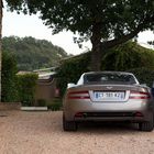 Bao et l'Aston Martin DB9 à Forcalquier.