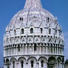 Baptisterium des Doms zu Pisa in der Toskana