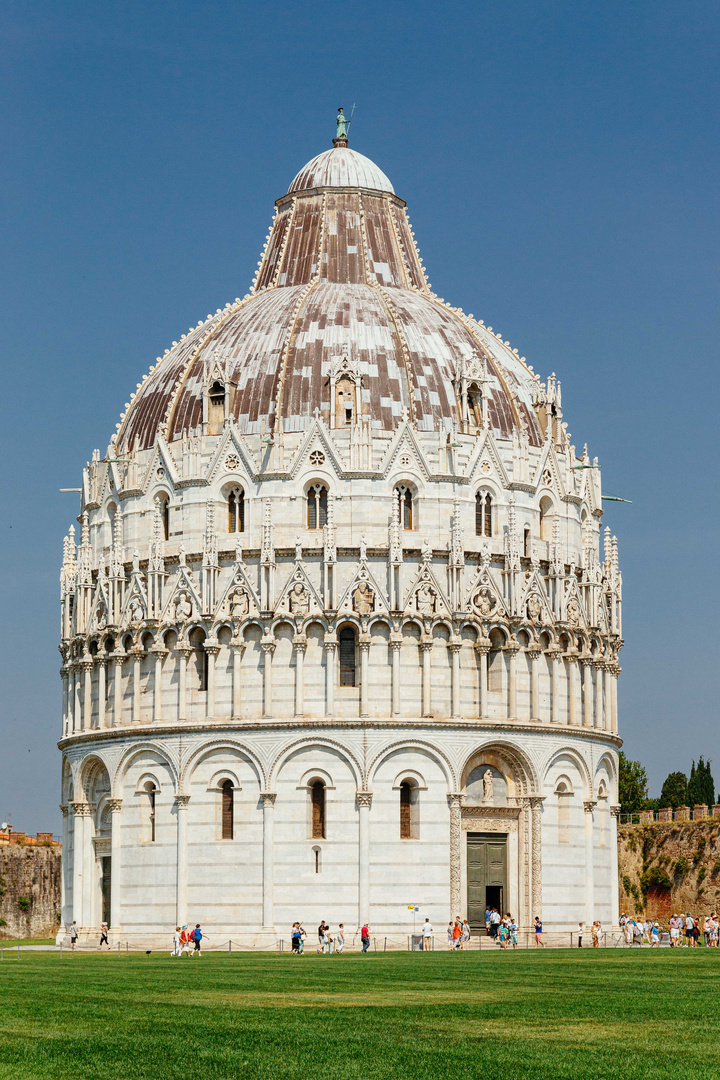 Baptisterium in Pisa