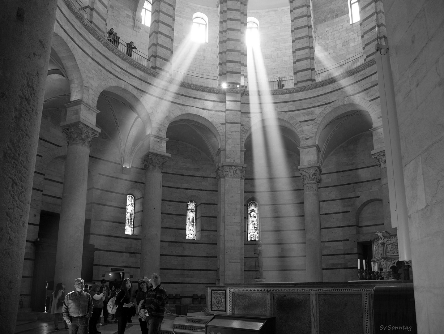 Baptisterium in Pisa II