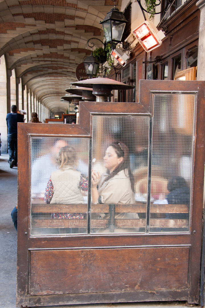 Bar am Place des Vosges, Paris