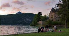 barbecue sauvage sur le lac d annecy....