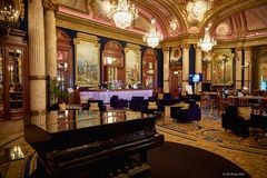 Barbereich mit Klavier im Casino Monte Carlo