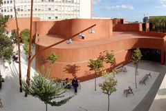Barcelona Architekturfakultät_arch: jose antonio koderch