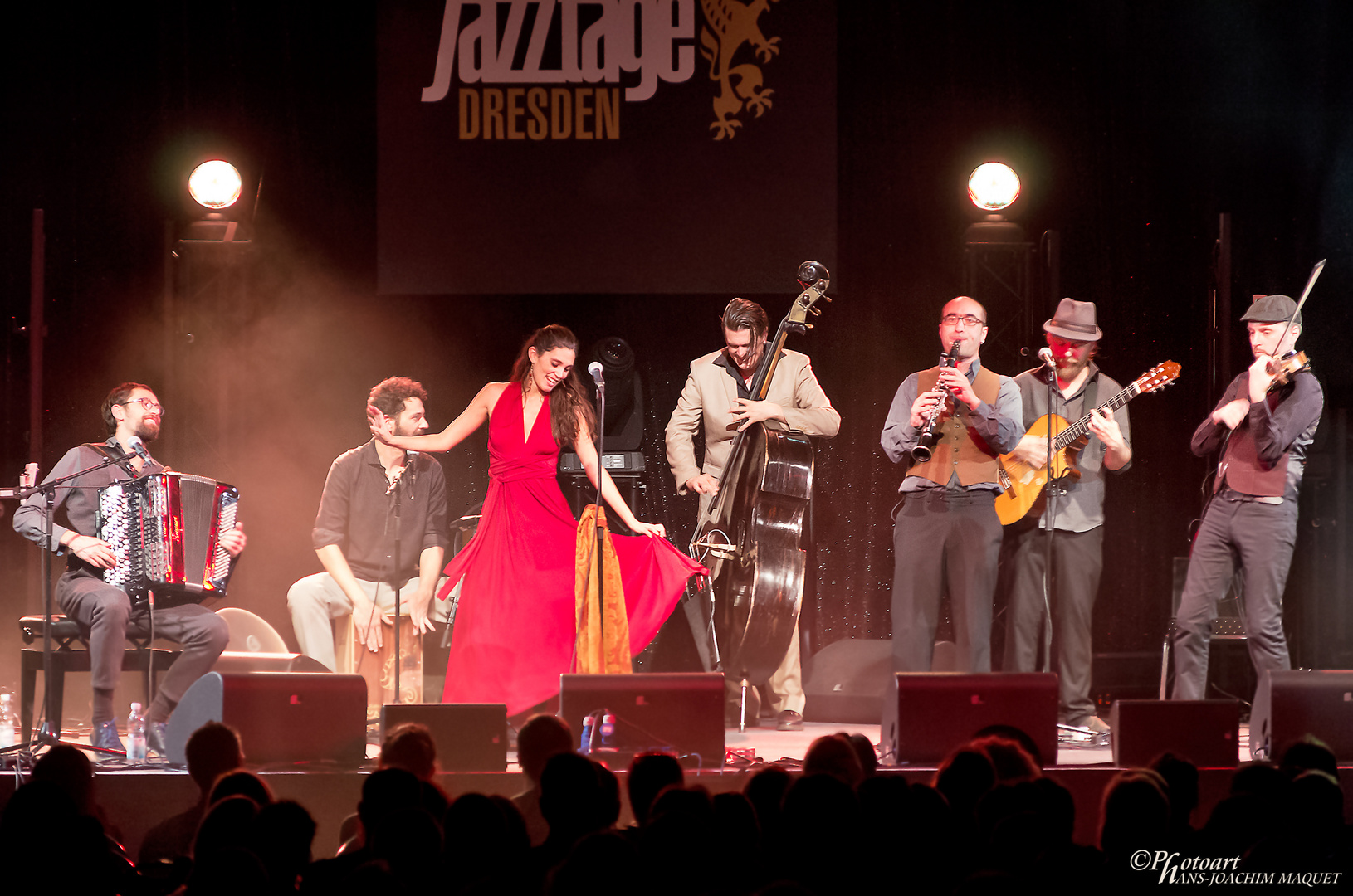 Barcelona Gipsy balKan Orchestra 