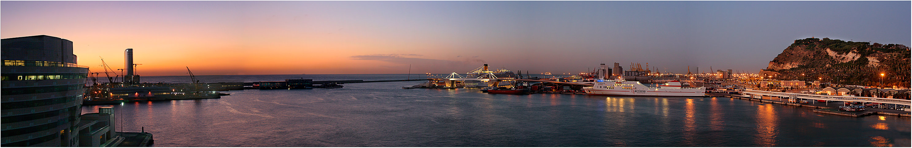 ...Barcelona Hafen...