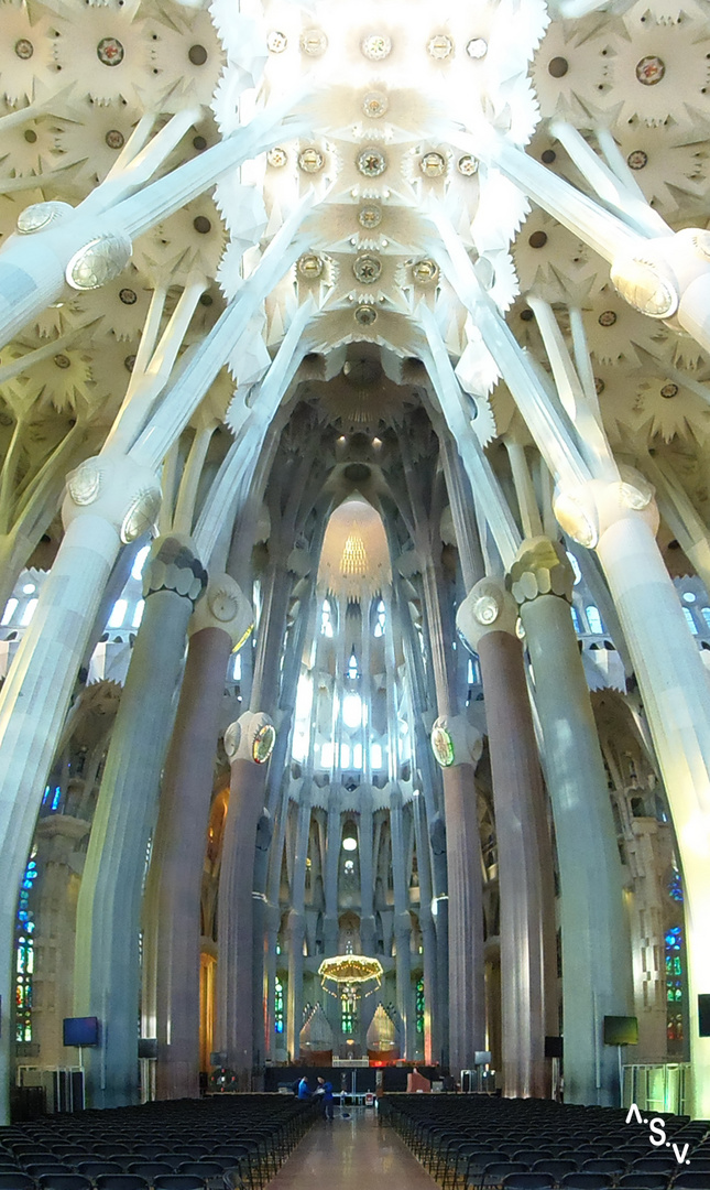 BARCELONA - IGLESIA DE LA SAGRADA FAMILIA