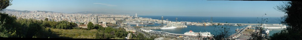 BARCELONA,PUERTO UNA GRAN VISTA DESDE MONTAÑA MONTJUIC.