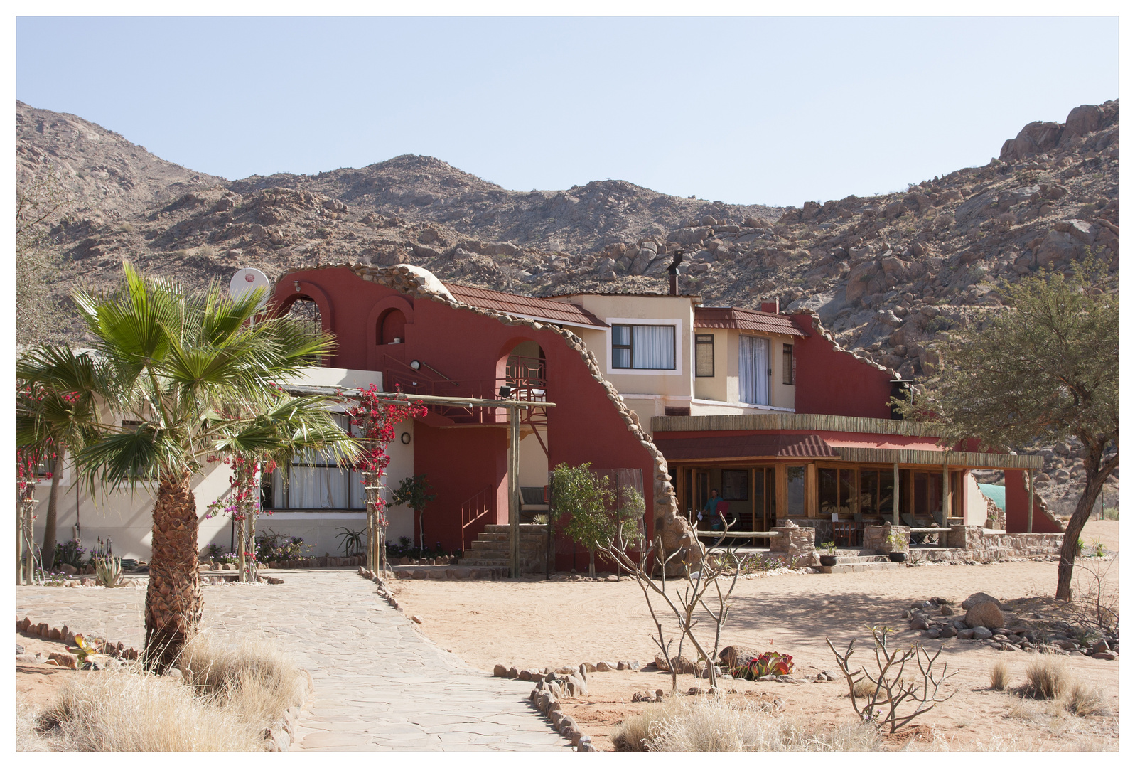 Barchan Dune Retreat