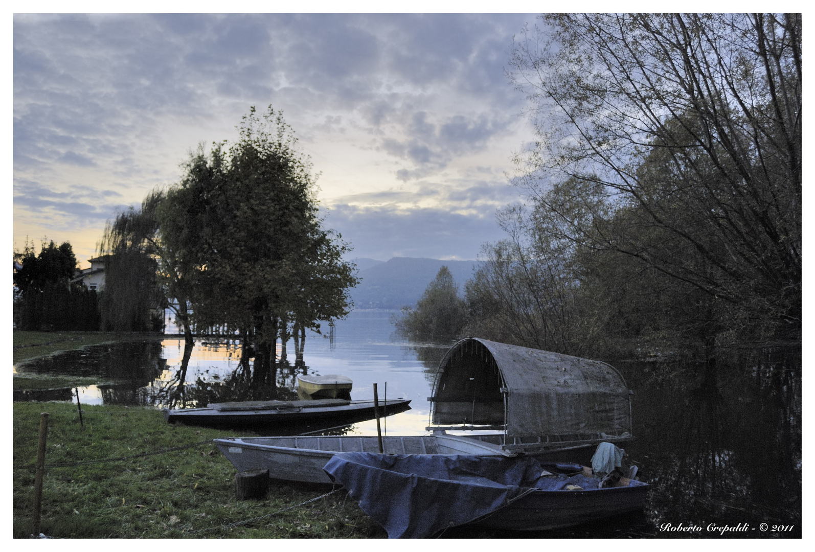 Barche a Monvalle, foce fiume Monvallina - Lago Maggiore