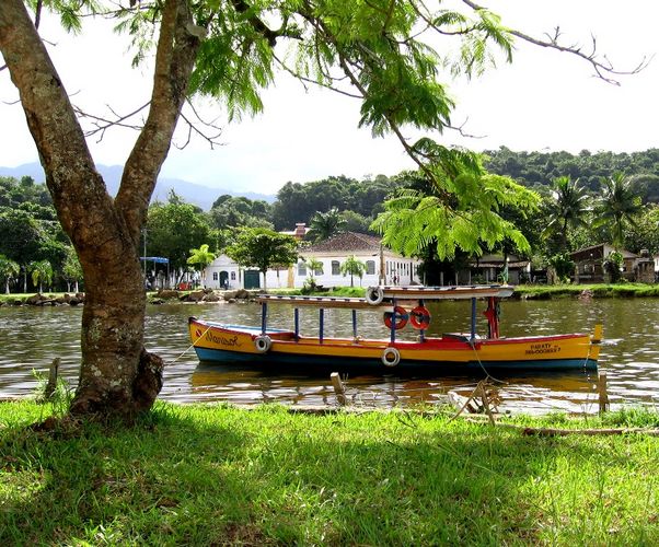 Barco de Paraty