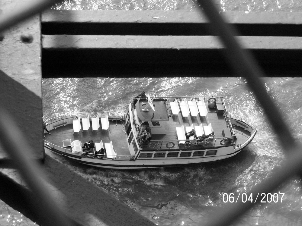 Barco desde el puente colgante, Portugalete