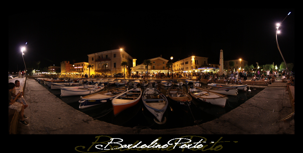 Bardolino Hafen bei Nacht