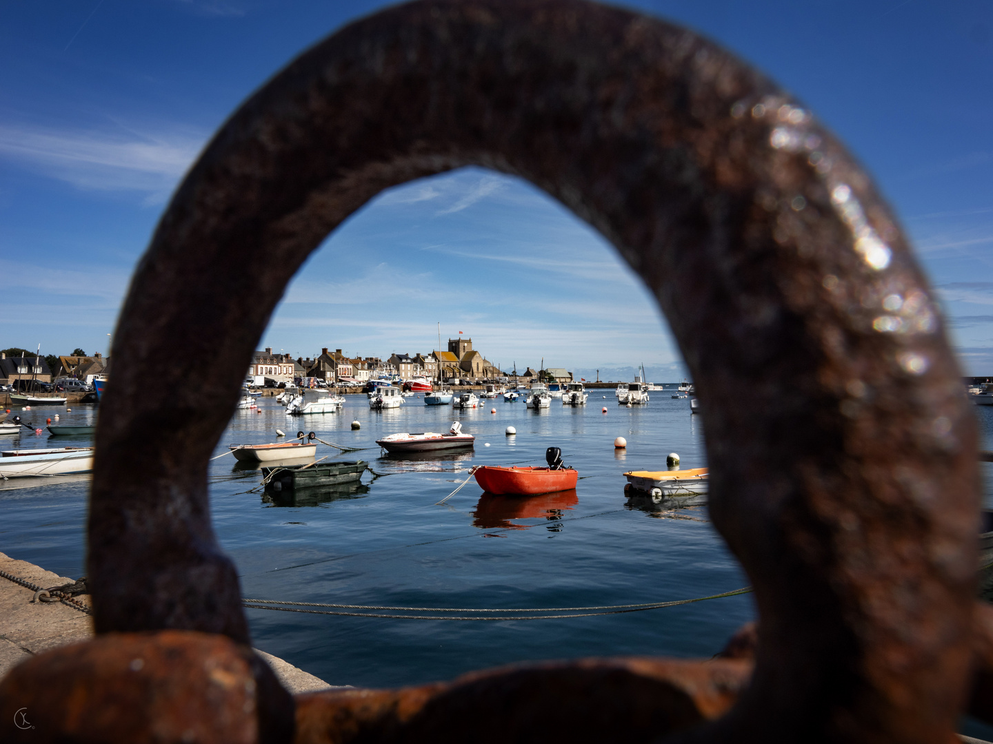 Barfleur am Hafen ...