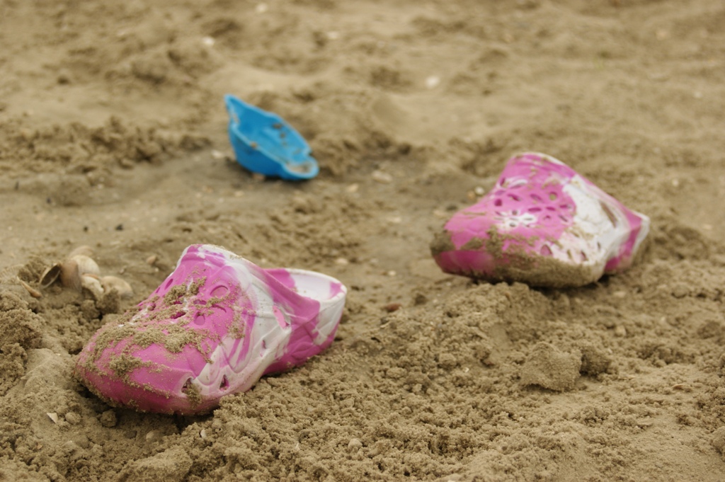 Barfuß am Strand