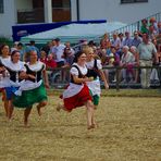 Barfuß übers Stoppelfeld