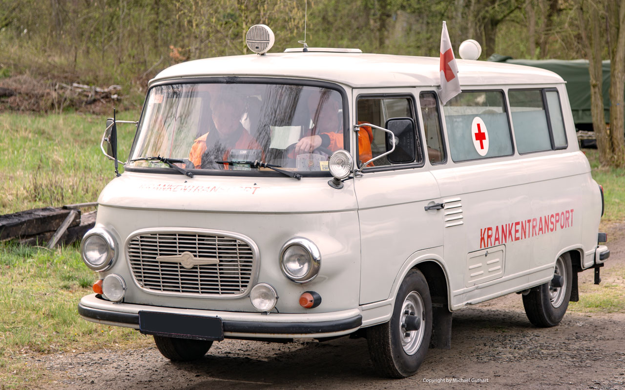 Barkas Krankenwagen