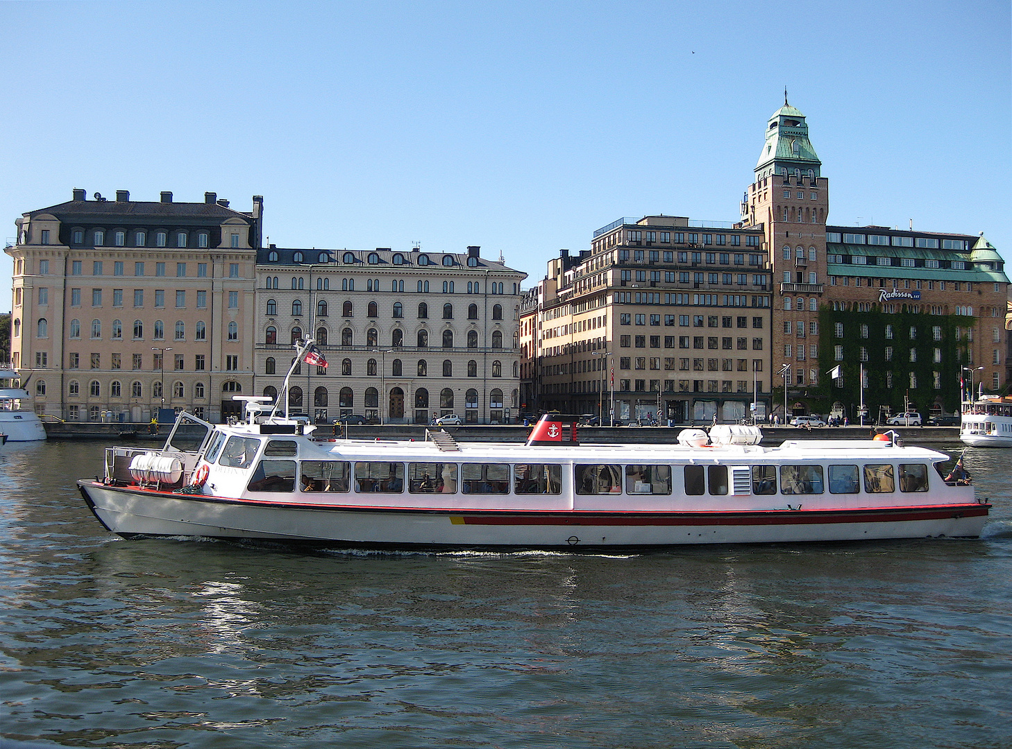 Barkasse im Hafen von Stockholm