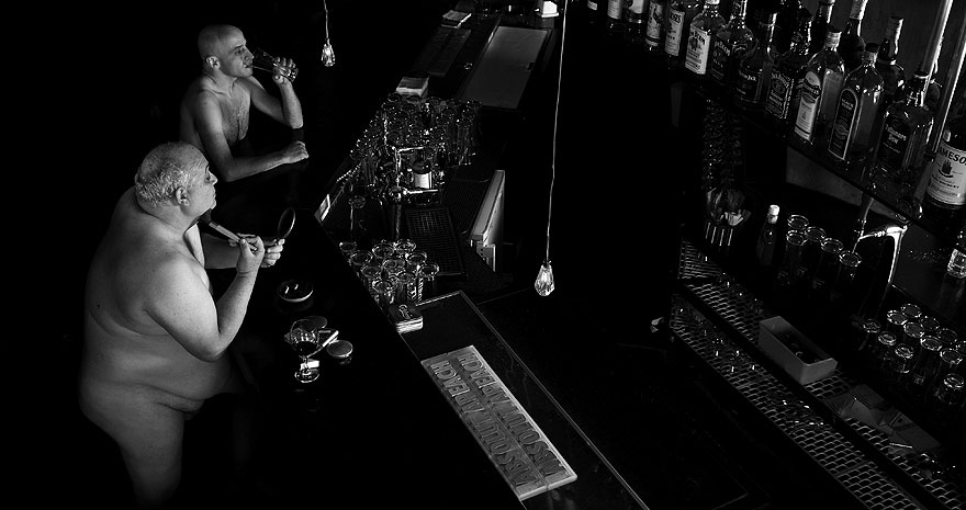 Barkeeper Foto Raphael Perez Fotograf israelischer Künstler Maler