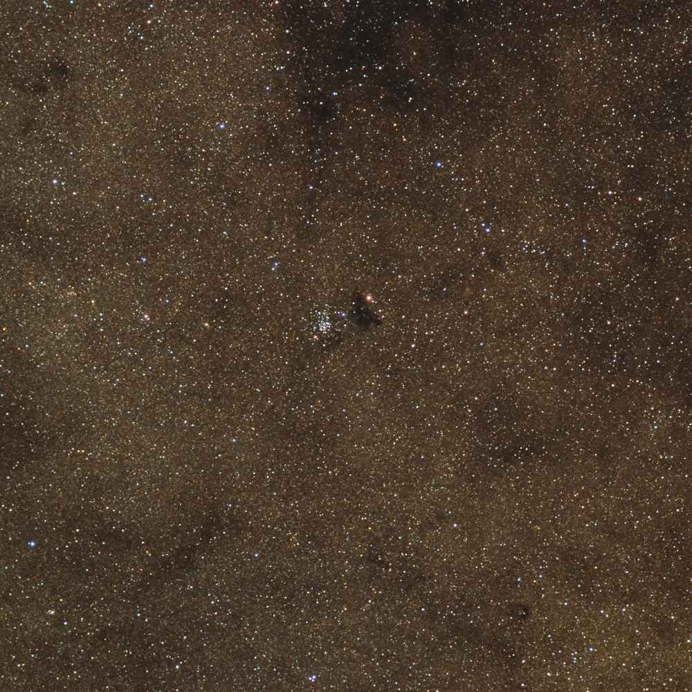 Barnard 86 und NGC 6520