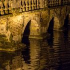 Barockbrücke bei Nacht