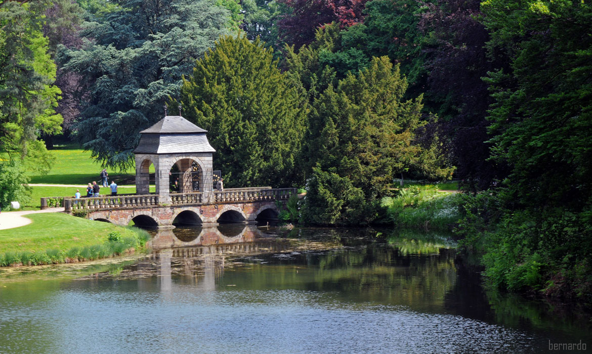 Barockbrücke im Park von Schloss Dyck