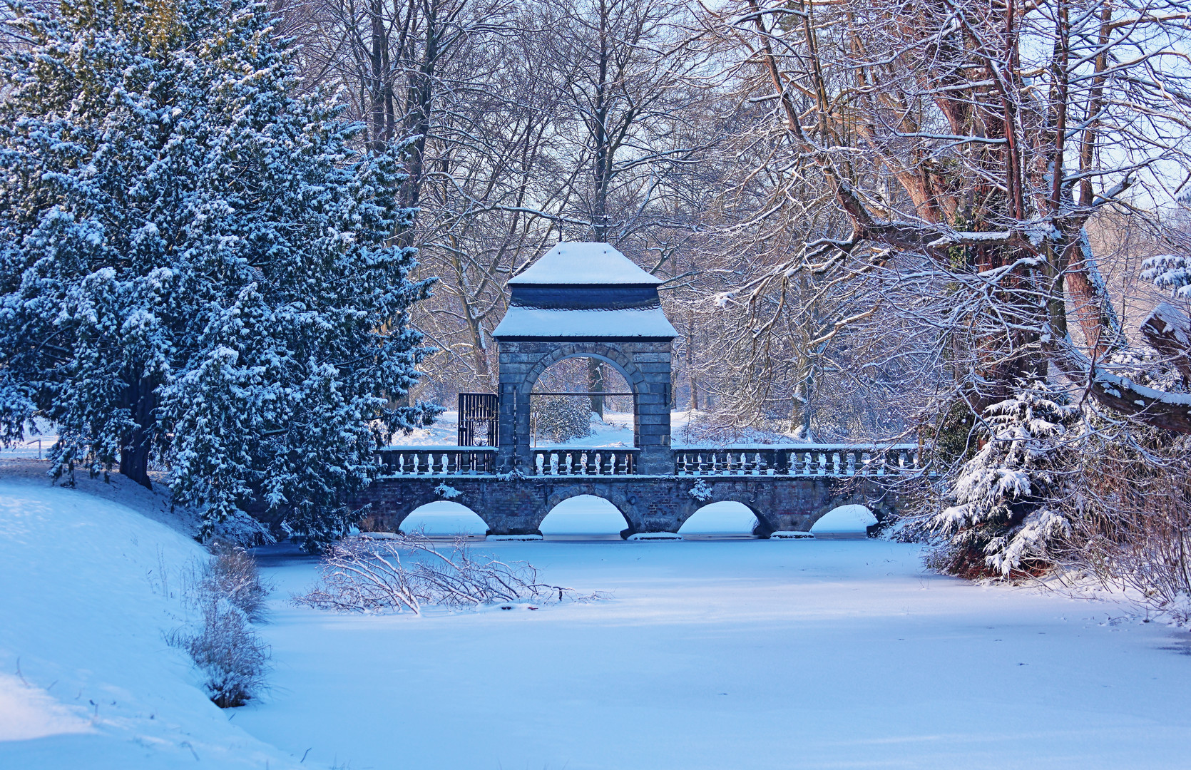 Barockbrücke im Schnee....