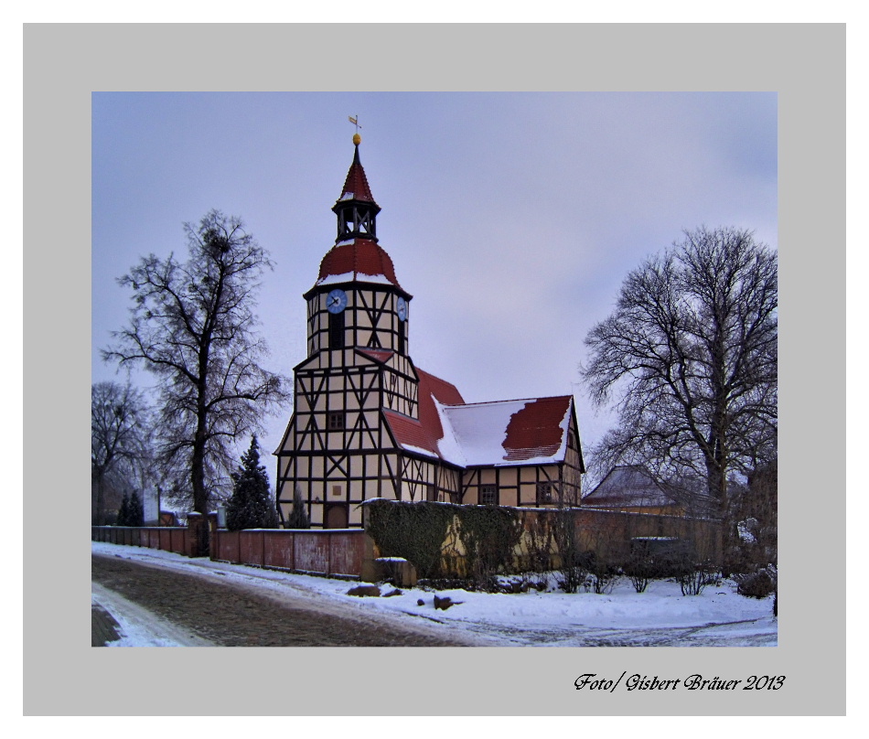 Barocke Fachwerkkirche / im Winterschlaf