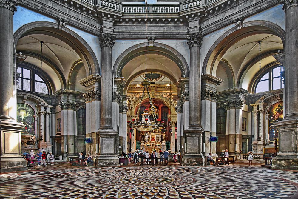 Barocke Kuppelkirche Santa Maria della Salute